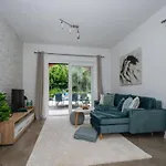 Vila Anita - Five Bedroom With Swimming Pool Gruda