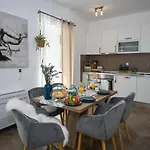 Vila Anita - Five Bedroom With Swimming Pool