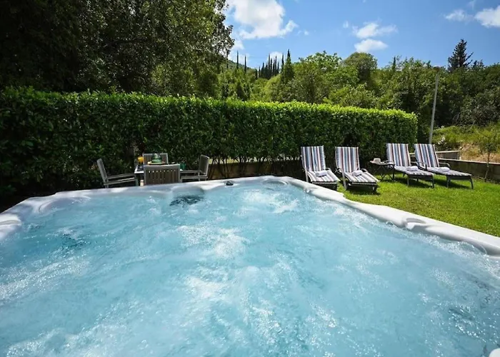 Anita - Five Bedroom With Swimming Pool Villa Gruda