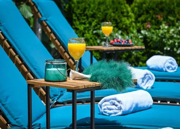 Anita - Five Bedroom With Swimming Pool Gruda