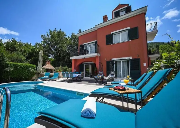 Anita - Five Bedroom With Swimming Pool Gruda