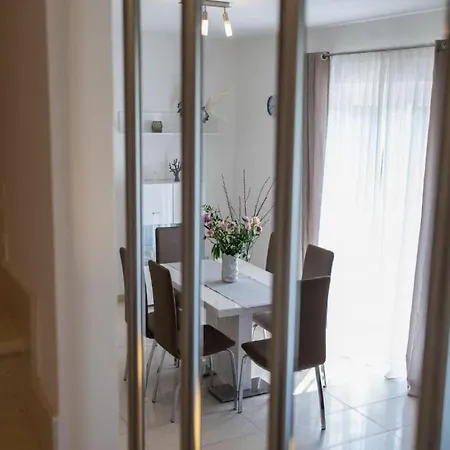 Villa Anita - Five Bedroom With Swimming Pool Gruda