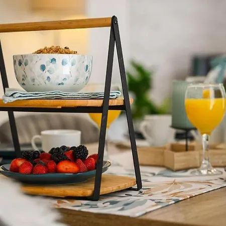 Villa Anita - Five Bedroom With Swimming Pool